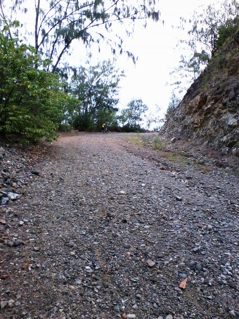 the track - bugtong bato the track - bugtong bato