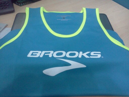 brooks-run-2012-singlet-front