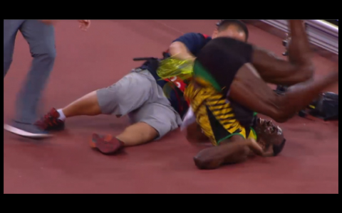 Usain-Bolt-Knocked-Down