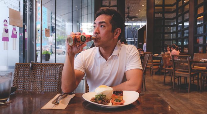 4 Surprising Benefits of Drinking Soy Milk
