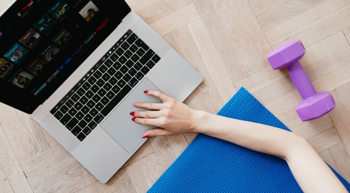7 tips to level up your online fitness class experience and home studio