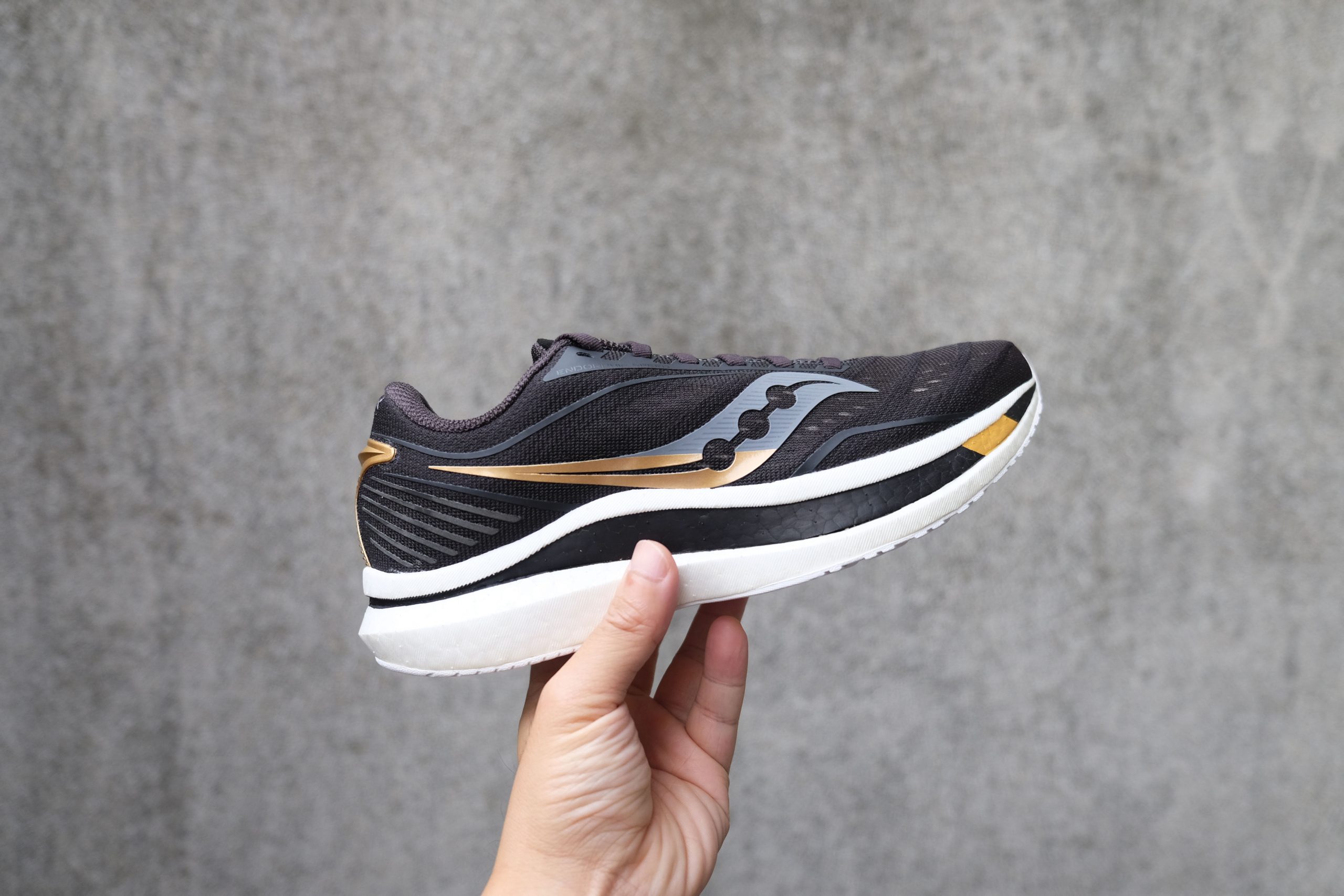 saucony running shoes price philippines